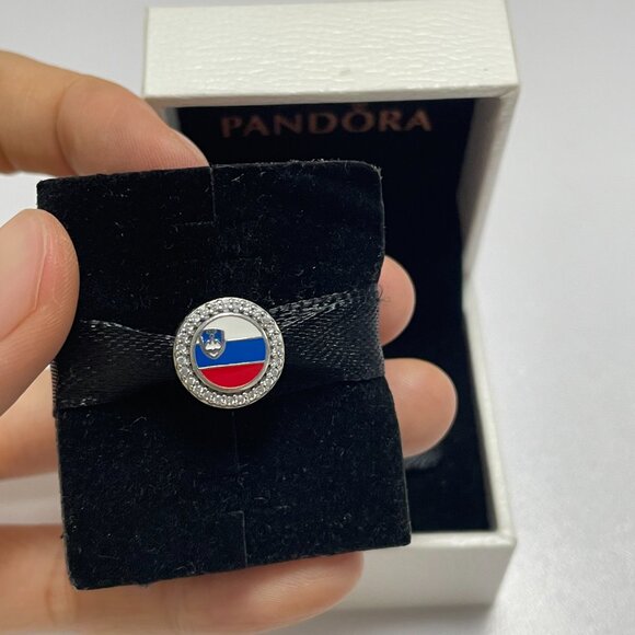 Pandora Slovenia Flag Charm - Picture 1 of 5